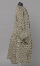 Szustokor, Szustokor made of silver lamé with a net ornament featuring a pattern of small flowers.