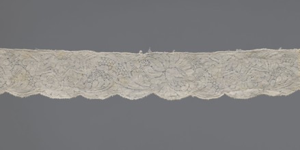 Lace fragment, early 18th century, Binche. Materials: lace fabric; dimensions: width 3 cm, length