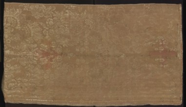 Fabric fragment, fragments of silk fabrics, patterned pseudo-damask with floral and plant patterns