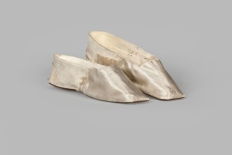 Women's slippers by Wincenty Witoszynski Warsaw; shoemaker's workshop; ca. 1840–ca. 1850. Shallow,