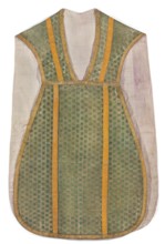 Chasuble, Chasuble of silk fabric with a fine pattern of stylised floral motifs between gold