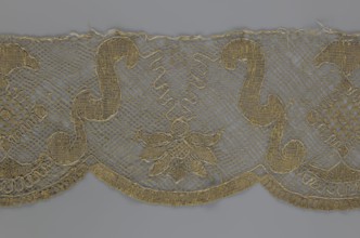 Lace fragment;, The lace strip is finished with flat, arched teeth on one side and straight on the