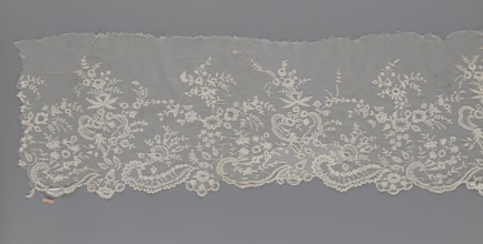 Lace fragment - shuttlecock;, Fashion accessory: clothing lace combining needle lace and bobbin