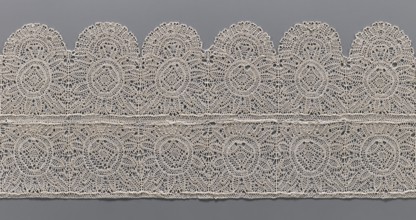 Lace fragment, bobbin lace, 17th century, Flanders. Two laces sewn together across their entire