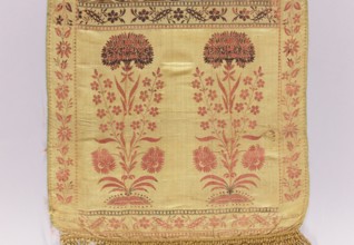 Kontusz belt, Bipartite heads with a motif of elongated flower bushes of various species with