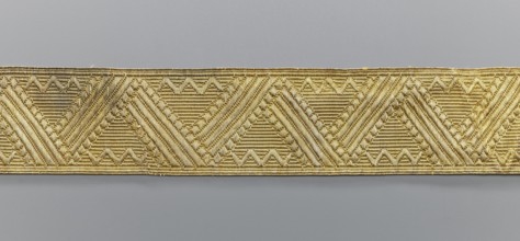 Gallon, galloons haberdashery, origin unknown, geometric ornaments, smaller snake pattern at the