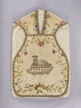 Chasuble, Front center: an embroidered lamb lies on a book from which seven seals emerge,