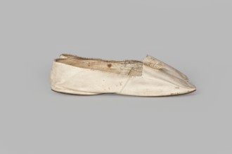 Women’s slippers. Maker: Johann Dyck, shoemaker’s workshop, Vilnius; ca. 1800–ca. 1850. Flat