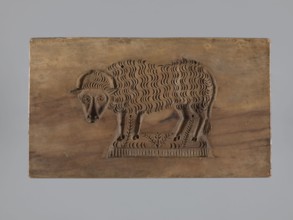 Double-sided gingerbread mold. Obverse: sheep; reverse: hare. Woodcarving, folk-style decorations;
