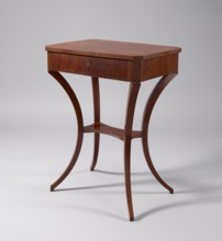 Table, classicism, pre-war collection. TABLE with a rectangular top with chamfered corners, with a