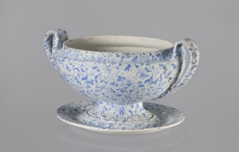 Vase, Cmielów faience and porcelain factory; 1804–, wallpaper patterns, orchids, plant decoration,