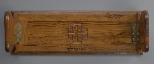 Bookstand, origin unknown, Hebrew, Jerusalem Israel/Palestine; rectangular foldable bookstand with