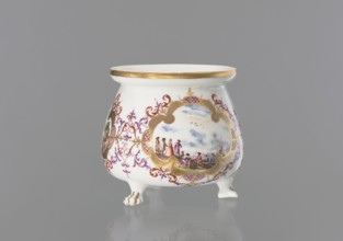 Lion's paw pot with miniatures, Koenigliche Porzellain Fabrique, Meissen ca. 1730, maker: Meissen