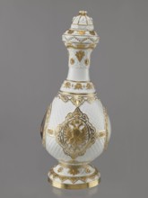 Bottle-shaped vase with a domed lid. Imperial Porcelain Factory in St. Petersburg 1744–1917;