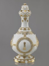 Bottle-shaped vase with a domed lid. Imperial Porcelain Factory in St. Petersburg 1744–1917;