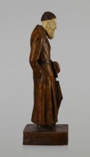 Figurine of a Jew, First Galician Factory of Artistic Faience and Terracotta Pacyków; 1912–1939.