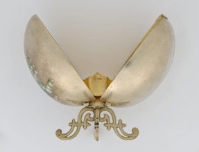 Easter egg, lilies of the valley, flowers; Easter egg, silver, smooth, composed of two opening
