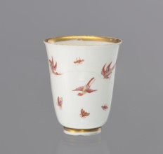 Teapot, Koenigliche Porzellain Fabrique, Meissen 1710–1763. Maker: Meissen. Teapot, slender, tall,