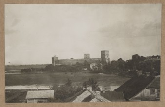 Lutsk. Lubart's Castle – general view from the Styr River, unknown creator/photographer,