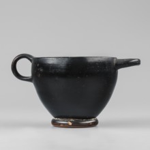 Black-finished skyphos, Type B. Thin-walled skyphos with a deep bowl and annular foot. One handle