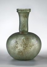 Flask with a spherical body and a high, cylindrical neck ending in a wide, straight-cut rim. The