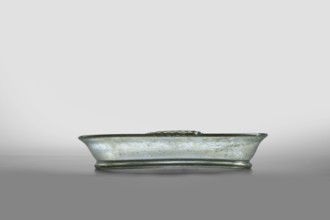 Plate, unknown eastern workshop; horizontal handles with ribs added to the rim edge; eastern
