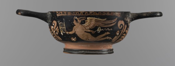 Red-figure bowl kylix, 3rd quarter of the 4th century BC, Apulia. Yellow clay tending to red with