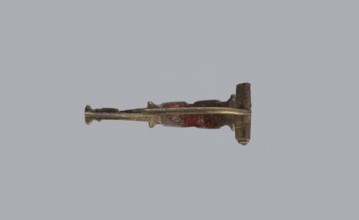 Arched fibula, unknown Roman workshop. Fibula with an arched hoop decorated with two crossbars and