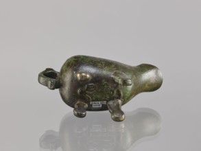 Yi-type vessel, Chinese culture, Chinese art, ceremonial ritual vessel, Qing dynasty 1644–1911,