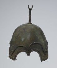Bronze helmet, 4th–3rd century BC, Italy, armament; materials: bronze; height 27 cm without cheek