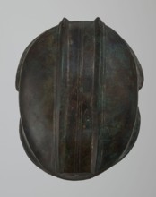 Bronze helmet, 550–500 BC, Italy, armament; height 24 cm, width 18.5 cm, depth 23.2 cm, weight 1