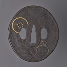 Crossguard tsuba, Umetada school; maker: Umetada Shigeyoshi. Oval tsuba tatemaru gata with a