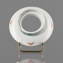 Bowl stand. In the form of a ring. Porcelain body; white glaze. Decoration painted with overglaze
