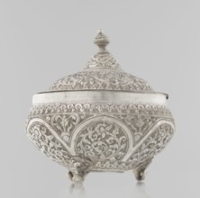 Vessel with a lid, Islamic art, Turkish culture, Ottoman dynasty 1299–1922, plant ornament with
