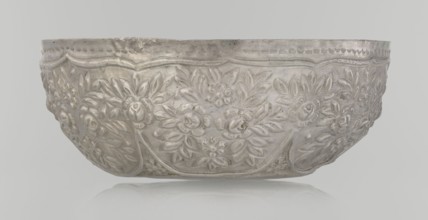 Bowl, late 19th century, Turkey; Ottoman dynasty 1299–1922; Islamic art; vessel; decorated with