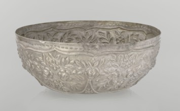 Bowl, late 19th century, Turkey; Ottoman dynasty 1299–1922; Islamic art, Turkish; vessel, height 7