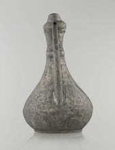 Jug aftabe, repossession provenance; Islamic art; Islamic culture; jug for water; geometric