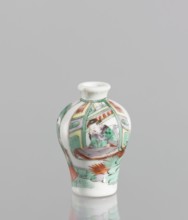 Flask - Snuffbox, Chinese, 18th century. A baluster-shaped flask, significantly widened at the