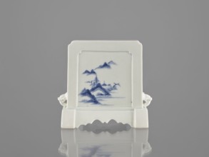 Decorative screen, ceramics, blue-and-white porcelain, Chinese, Qing 1644–1911, 19th century. Base