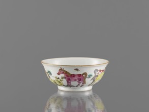 Bowl, colored porcelain, landscape motifs, Qing style, Chinese, horses, bowl on a ring-shaped foot,