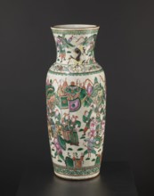 Vase, noted. Chinese, 19th century. Colored porcelain vessel, height 61 cm, diameter 19.6 cm.