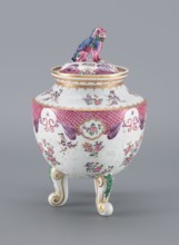 Vase with a Lid, Samson, Edmé 1810–1891, porcelain, Chinese style, 19th century, France. Lid topped
