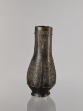 Hu-type vessel, bronzes, Chinese art, Chinese culture, Qing 1644–1911, ceremonial/ritual vessel,
