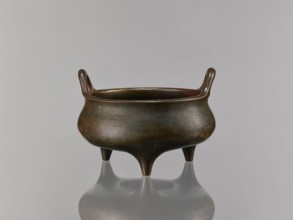 Li-type incense burner, bronze, Chinese, Qing dynasty 1644–1911, 18th–19th century,