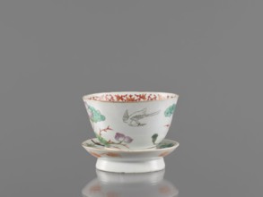 Bowl with stand, ceramics. Decorated colored porcelain in Guangxu style Qing dynasty, 19th/20th
