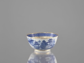 Teapot, ceramics, blue-and-white porcelain, Qing dynasty 19th century, 1644–1912, Chinese,