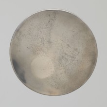 Mirror, Tang Dynasty 8th century, 618–907, China. Bronze mirror with beasts fantastical, frogs,