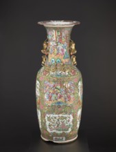 Vase, Chinese, 19th century China. Colored porcelain vessel with figurative court scenes,