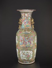 Vase, Chinese, 19th century, porcelain vessel decorated with figurative court scenes, butterflies,