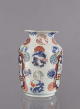 Vase, Tashiro maker/trading company, Japanese, colored porcelain, ceramics, Meiji period 1868–1912,